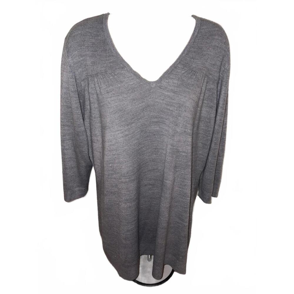 Carolyn Taylor Women’s Medium Long Sleeve Sweater v neck size 16-18w gray